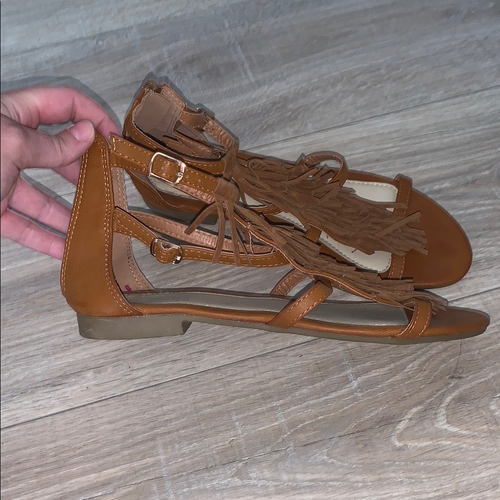 385 Fifth Brown Indian Boho Fringe Tan Sandals Zip Up - Picture 4 of 8
